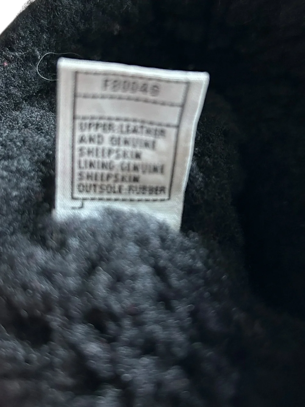 UGG pull worn